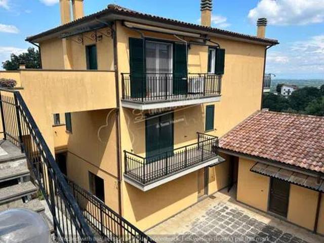 Appartamento in vendita a Soriano nel Cimino VT