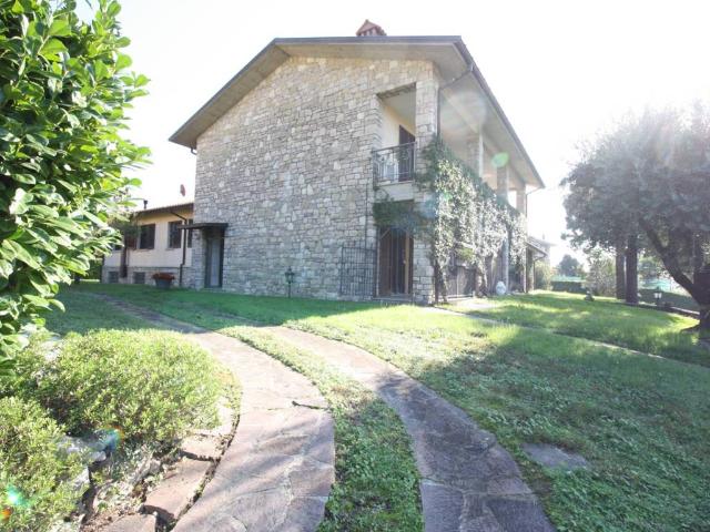 Appartamento in vendita a Sotto il Monte Giovanni XXIII BG