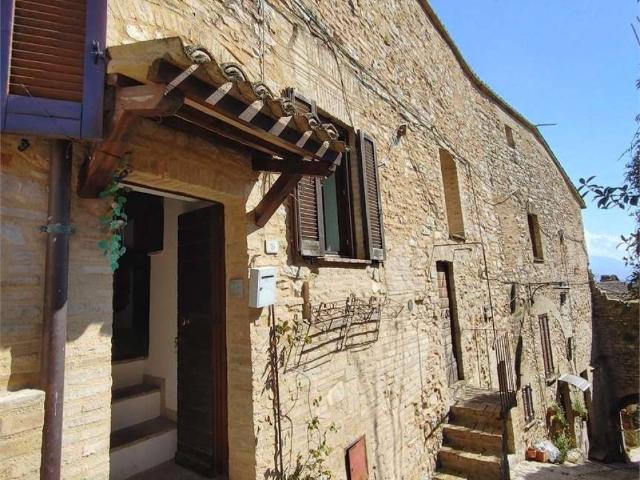 Appartamento in vendita a Spello PG