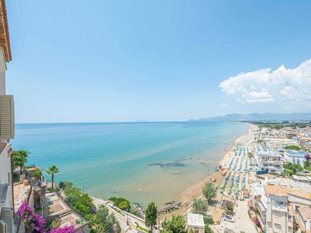 Appartamento in vendita a Sperlonga LT
