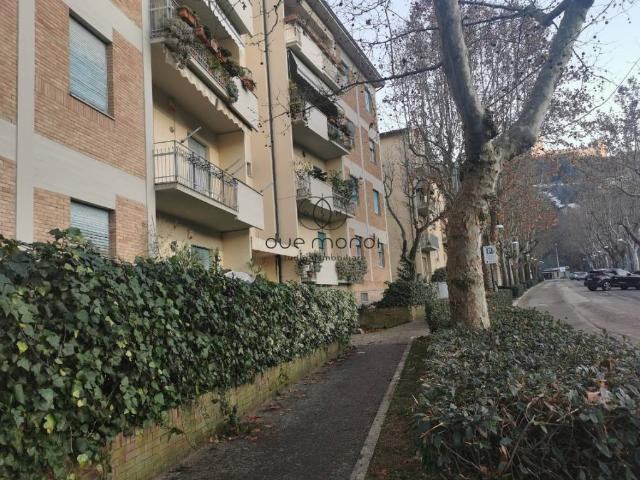 Appartamento in vendita a Spoleto via Cacciatori delle Alpi