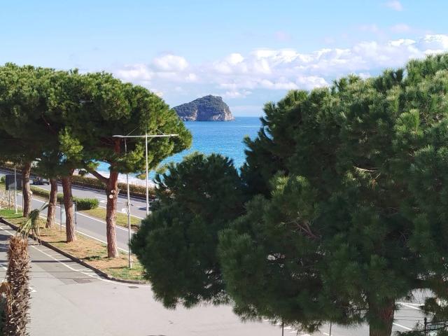 Appartamento in vendita a Spotorno
