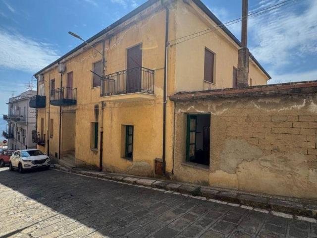 Appartamento in vendita a Tusa ME