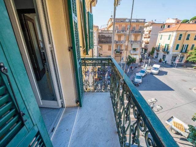 Appartamento in vendita a Taggia IM