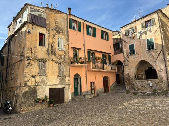 Appartamento in vendita a Taggia IM