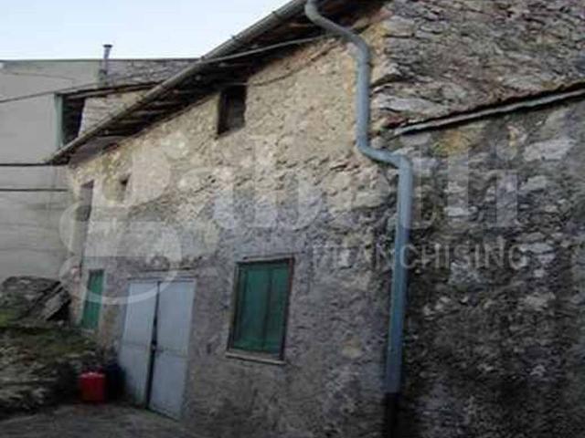 Appartamento in vendita a Tagliacozzo