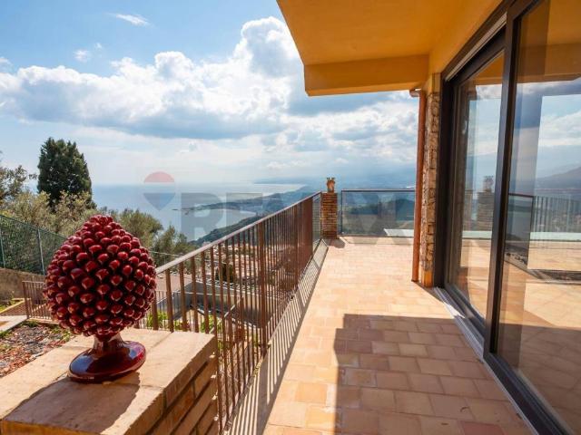 Appartamento in vendita a Taormina ME
