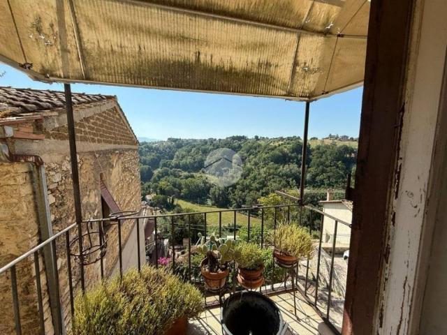 Appartamento in vendita a Tarano RI