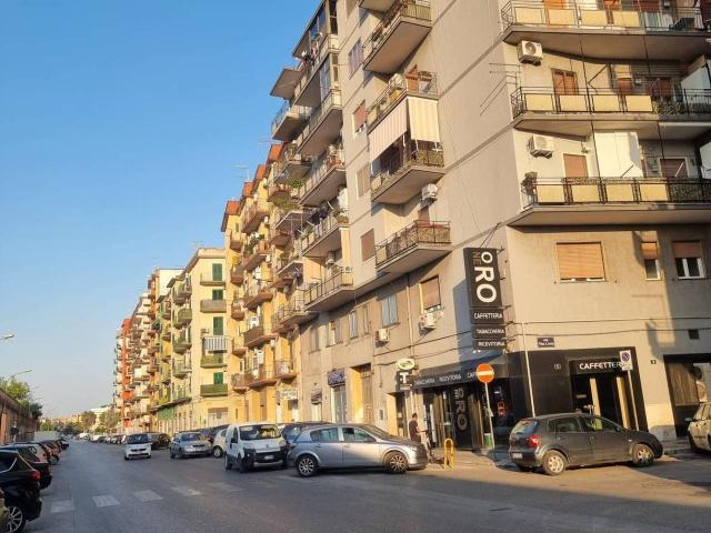 Appartamento in vendita a Taranto