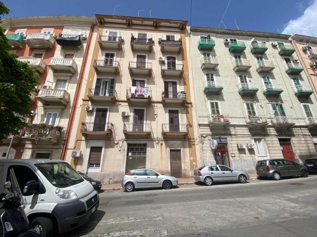 Appartamento in vendita a Taranto