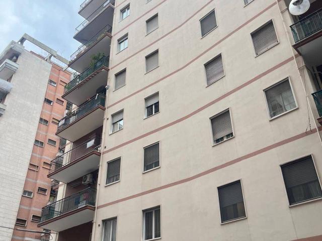Appartamento in vendita a Taranto