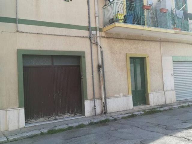 Appartamento in vendita a Taranto