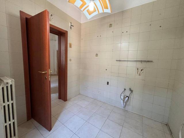 Appartamento in vendita a Taranto