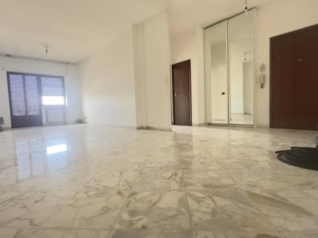Appartamento in vendita a Taranto