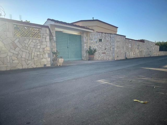 Appartamento in vendita a Taranto