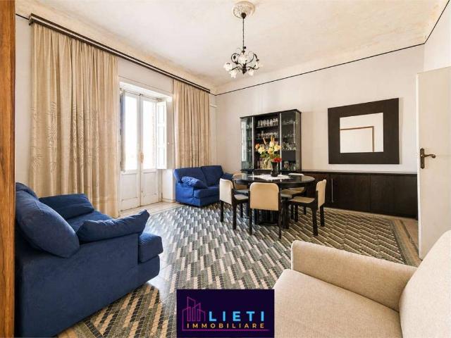 Appartamento in vendita a Taranto, Borgo