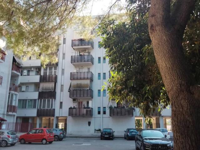 Appartamento in vendita a Taranto TA