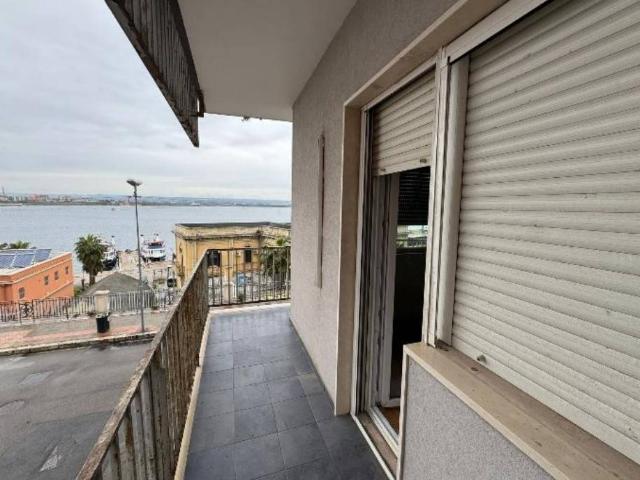 Appartamento in vendita a Taranto TA
