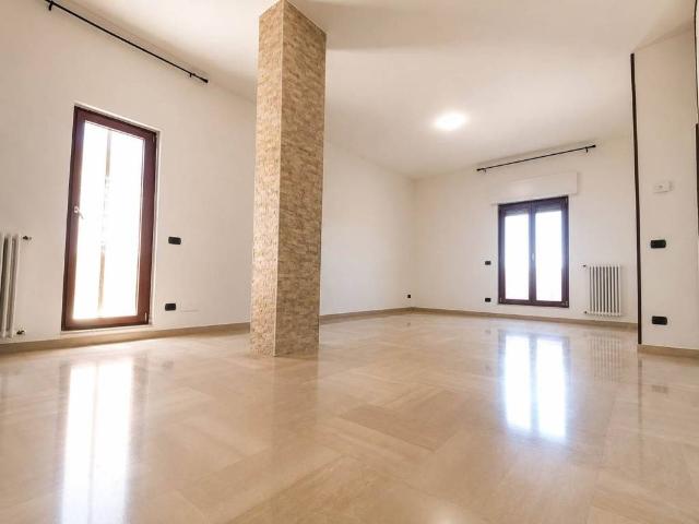 Appartamento in vendita a Taranto TA