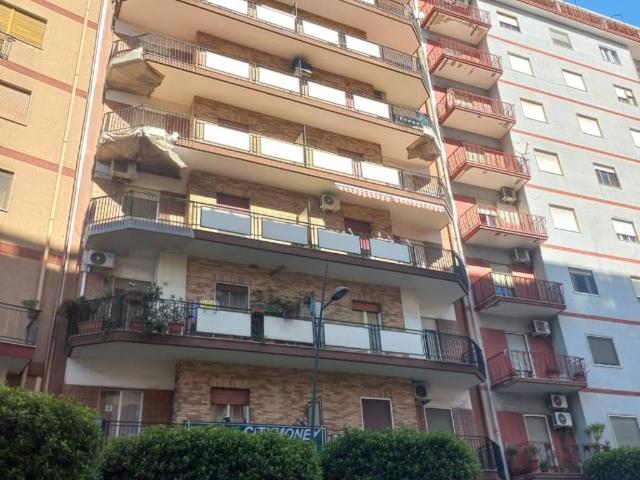 Appartamento in vendita a Taranto TA