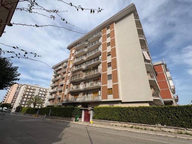 Appartamento in vendita a Taranto TA