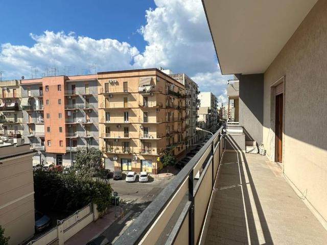 Appartamento in vendita a Taranto TA