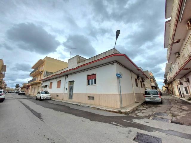 Appartamento in vendita a Taranto TA