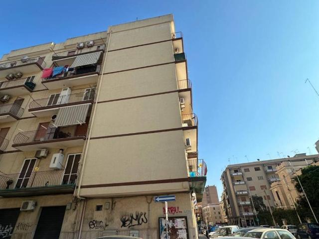 Appartamento in vendita a Taranto TA