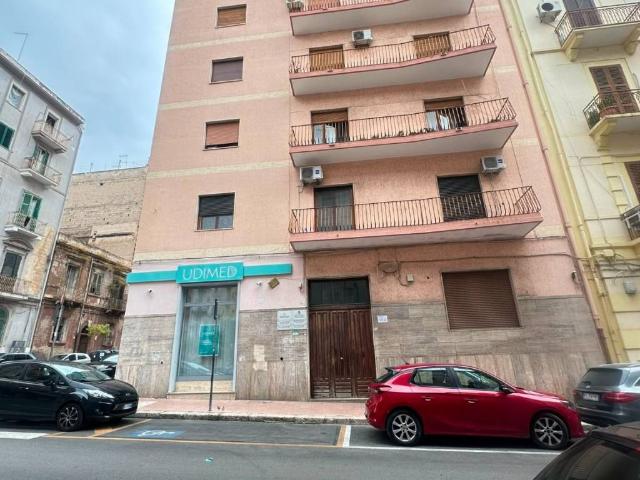 Appartamento in vendita a Taranto TA