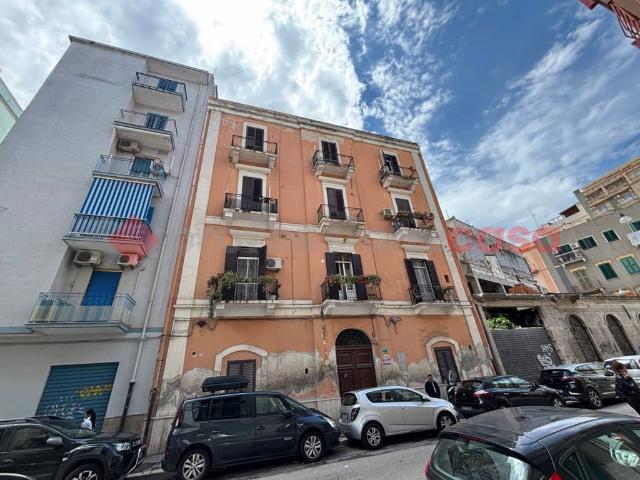 Appartamento in vendita a Taranto TA