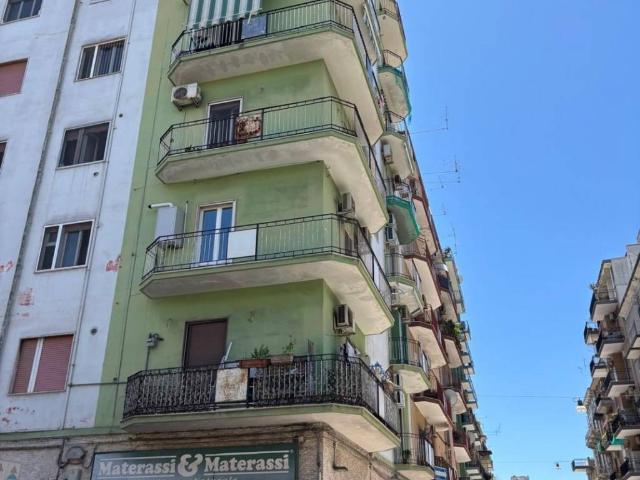 Appartamento in vendita a Taranto TA