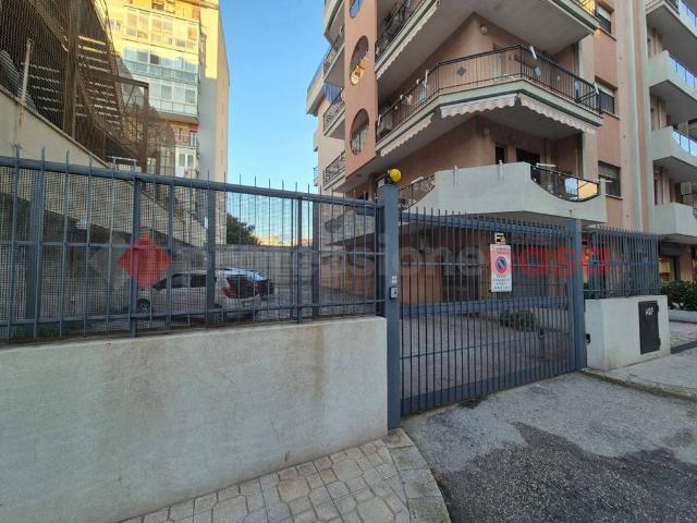 Appartamento in vendita a Taranto TA