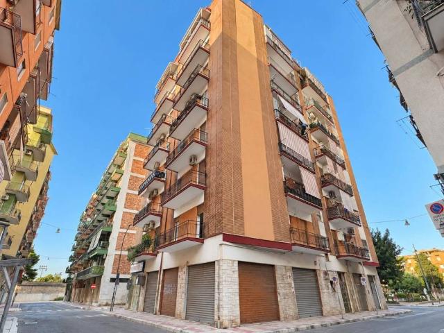 Appartamento in vendita a Taranto TA