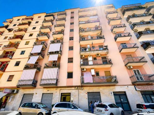 Appartamento in vendita a Taranto TA