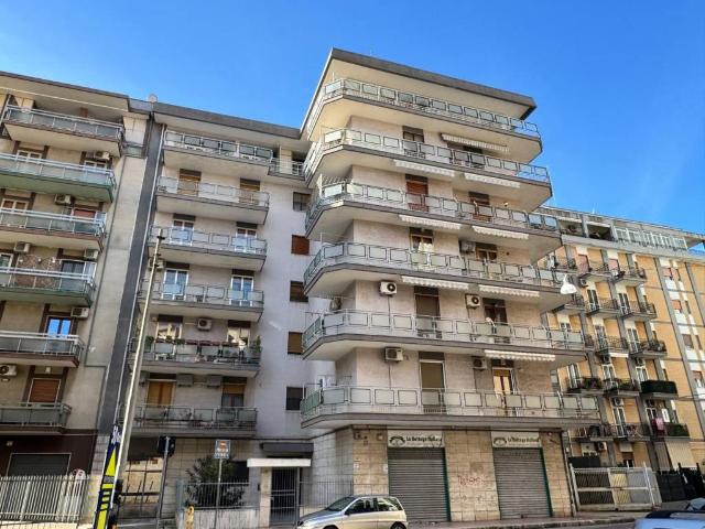 Appartamento in vendita a Taranto TA