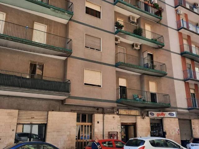 Appartamento in vendita a Taranto TA