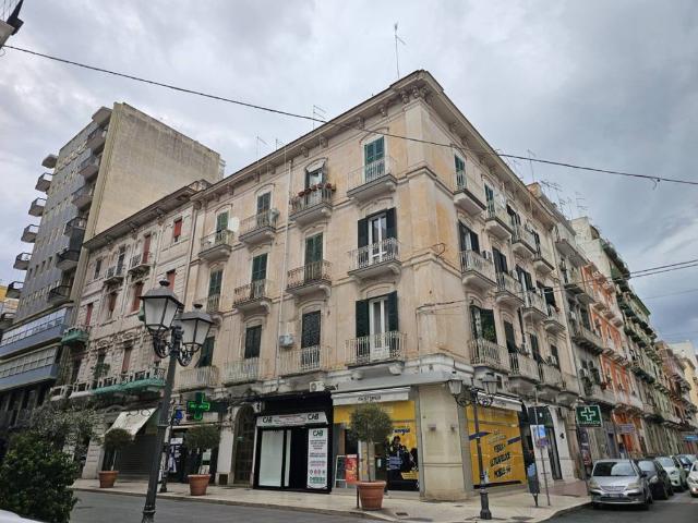 Appartamento in vendita a Taranto TA