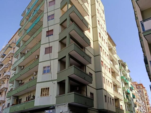 Appartamento in vendita a Taranto TA