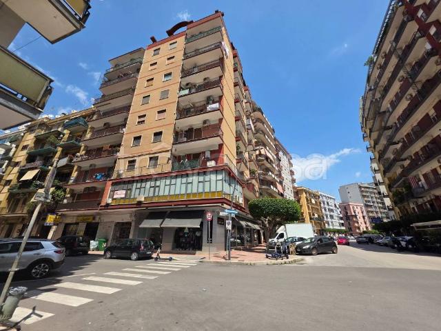 Appartamento in vendita a Taranto via Emilia, 47, Italia Montegranaro