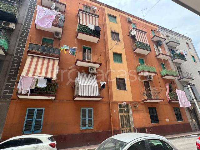 Appartamento in vendita a Taranto via Gaetano Donizetti, Tamburi Lido Azzurro