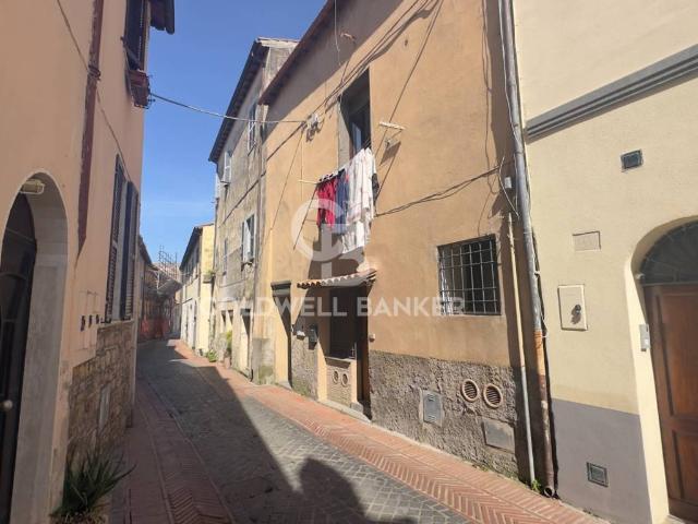 Appartamento in vendita a Tarquinia VT