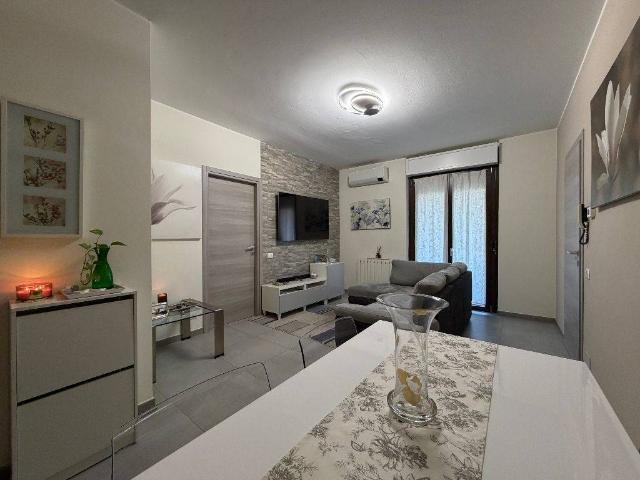Appartamento in vendita a Tavazzano con Villavesco LO