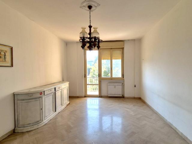 Appartamento in vendita a Terni, Borgo Bovio