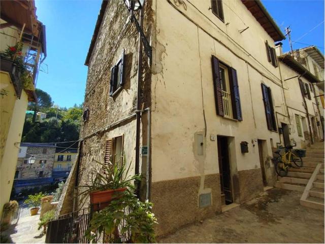 Appartamento in vendita a Terni TR