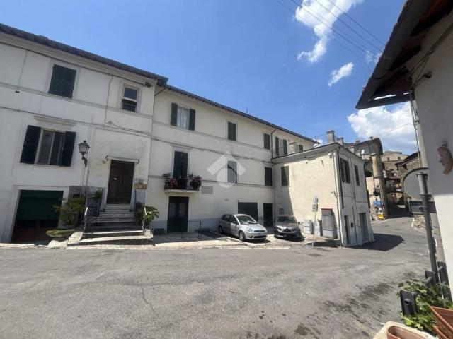 Appartamento in vendita a Terni TR
