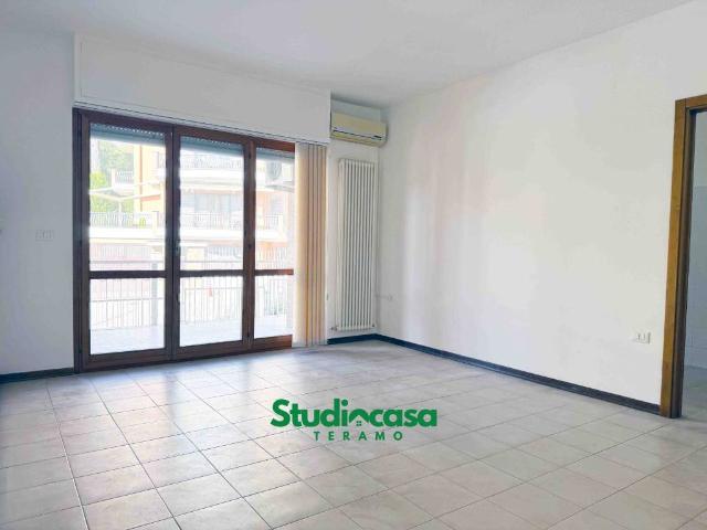 Appartamento in vendita a Teramo TE
