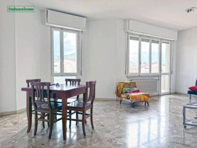 Appartamento in vendita a Teramo TE