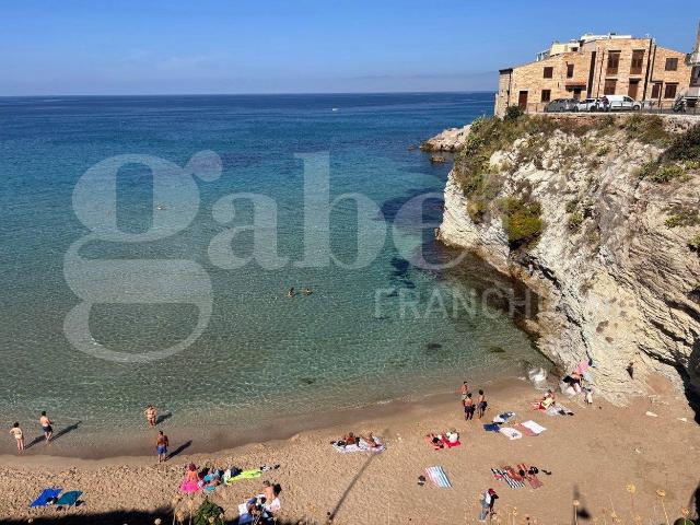 Appartamento in vendita a Terrasini