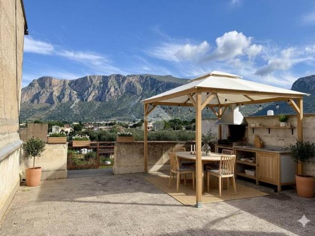Appartamento in vendita a Terrasini PA