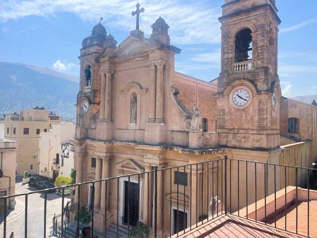 Appartamento in vendita a Terrasini PA